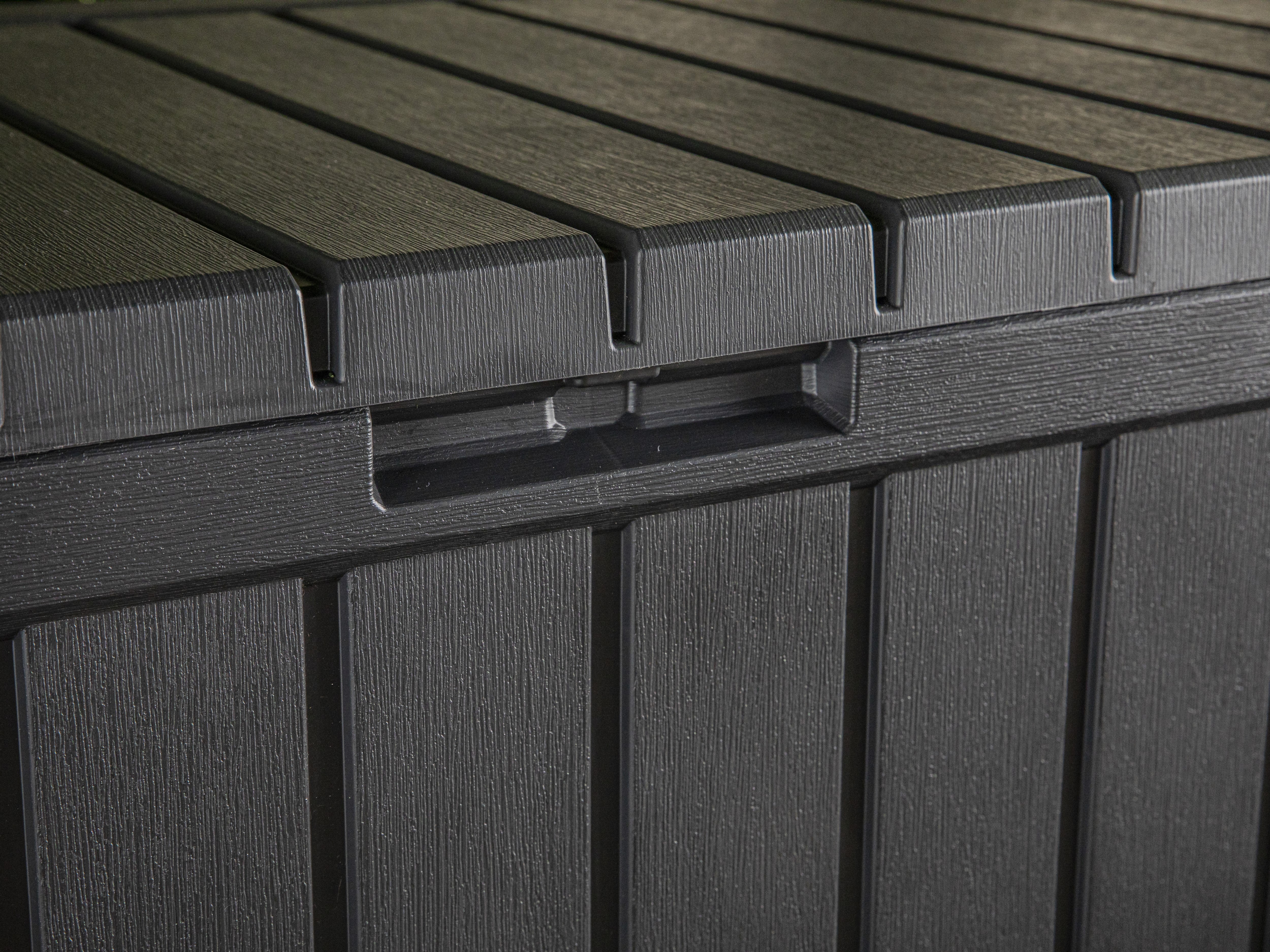 Keter Kentwood Box 350L Graphite - Image 4